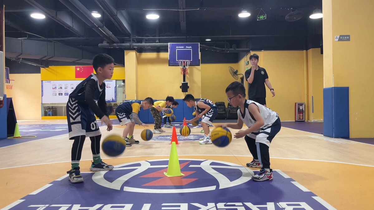 如何为不同水平的球员制定个性化的篮球训练策略_1